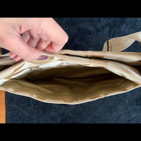 Coach Crossbody in beige - Picture 5 of 8